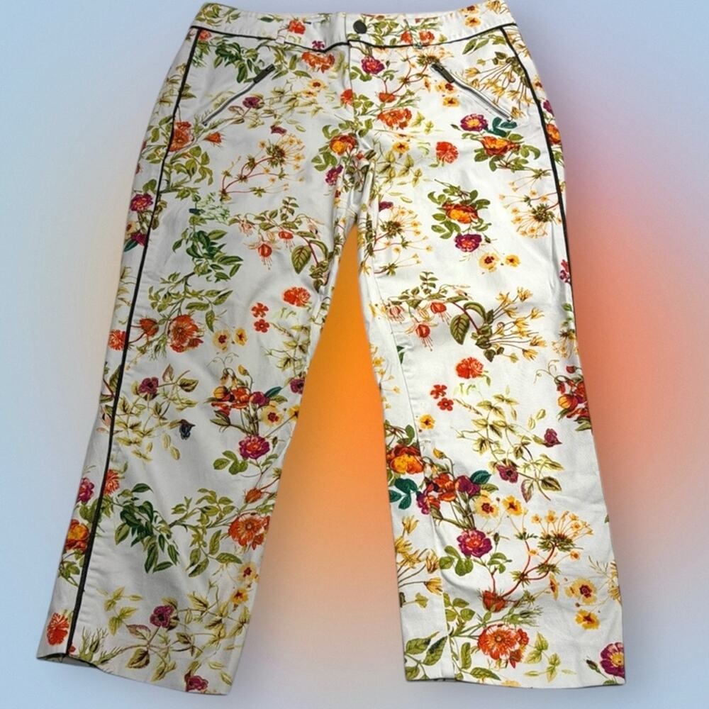 DISNEY ALICE Through the Looking Glass Women’s 2 Floral Print Capri Pants - Picture 2 of 4